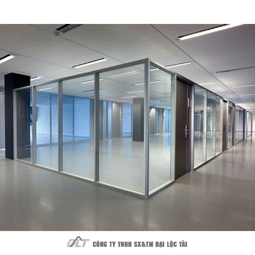 Vach Kinh Van Phong Khung Nhom1