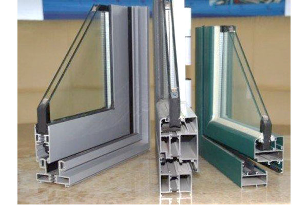 Cửa nhôm hệ 700