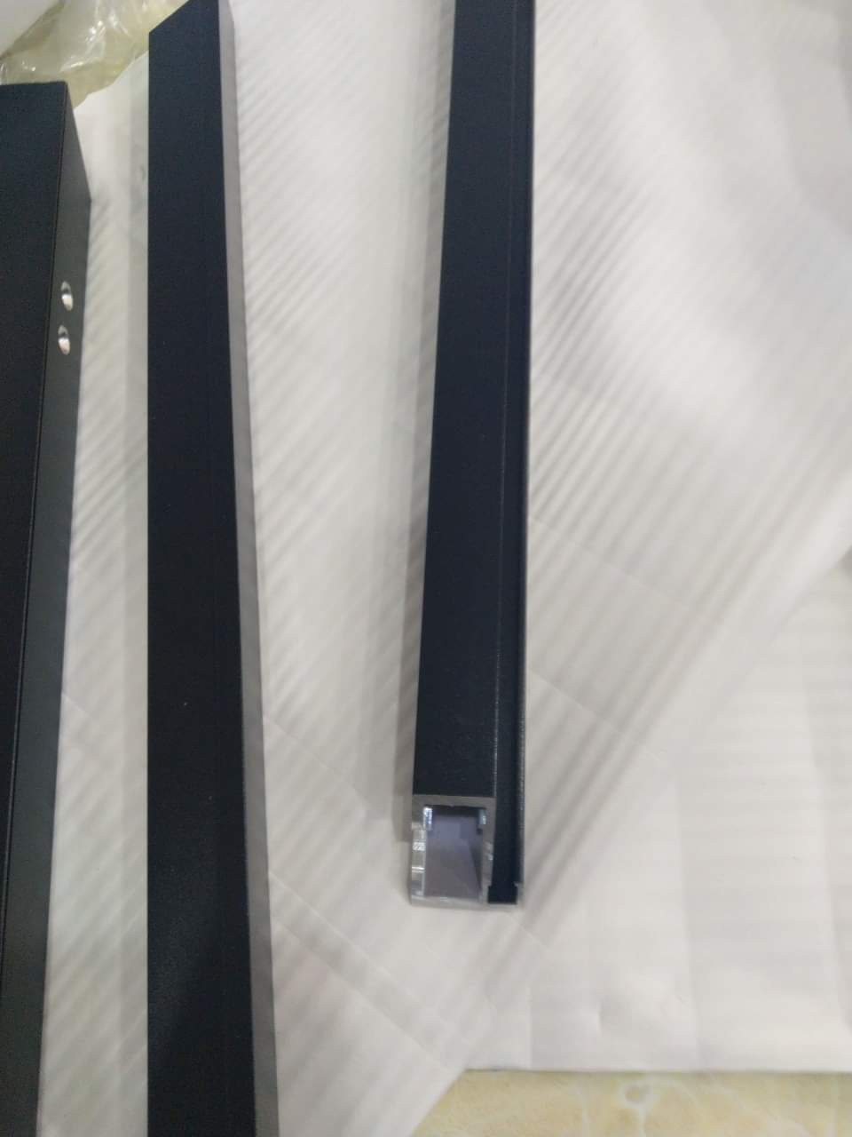 Tiêu chí chọn tủ áo cánh kính cao cấp chuẩn nhất